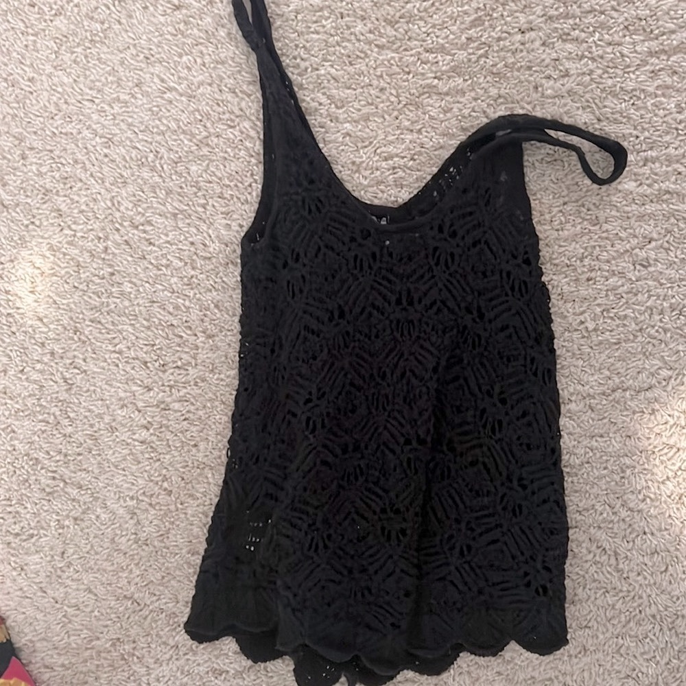 American Eagle Open Knit sleeveless top